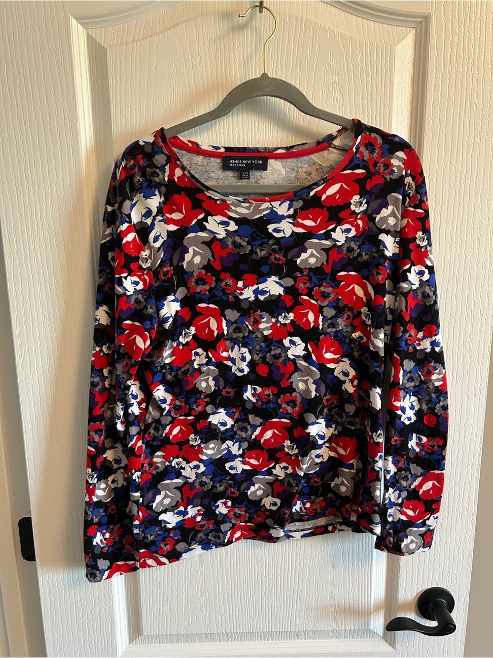 Jones New York Red, Blue & White Floral Long Sleeve Top